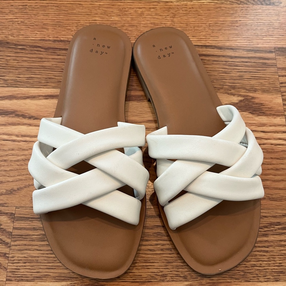 A New Day Women's Cream Crisscross Sandals